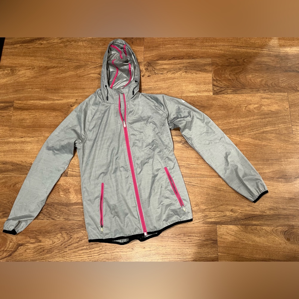 3/$15 ASICS Grey Pink Windbreaker Size Small